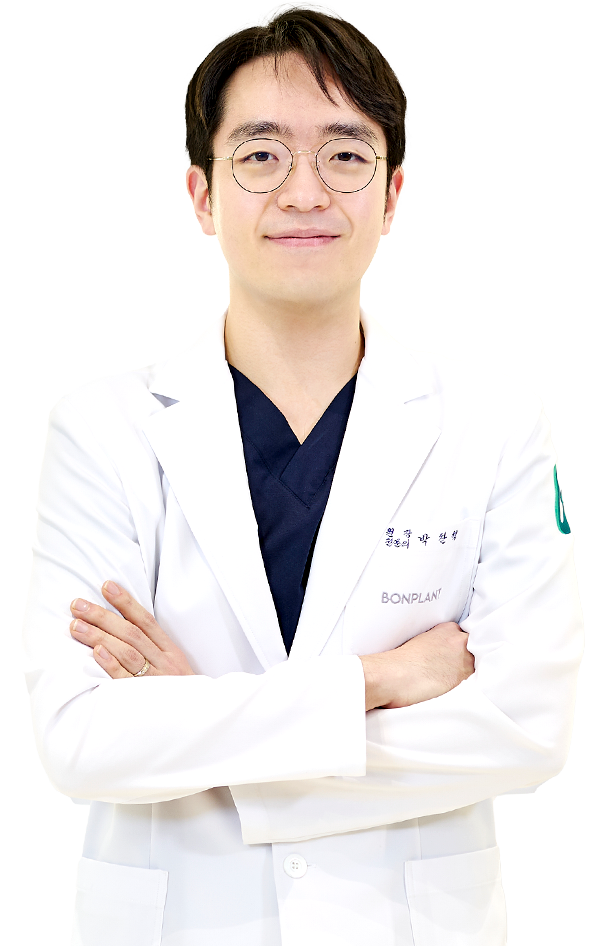 박찬혁 대표원장님 사진